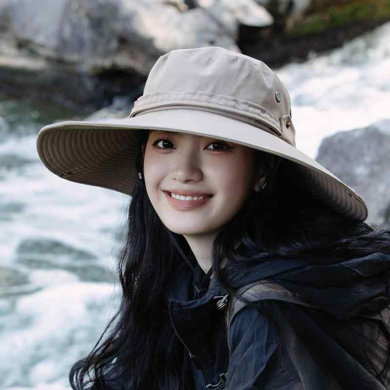 Rakuten - 帽子 男性用 婦人 兼用 UVカット 紫外線対策 日よけ つば広 ハット 撥水 あご紐付き 釣り 登山 ゴルフ 春夏 カーキ ネイビー グレー ピンク ブラック ベージュ