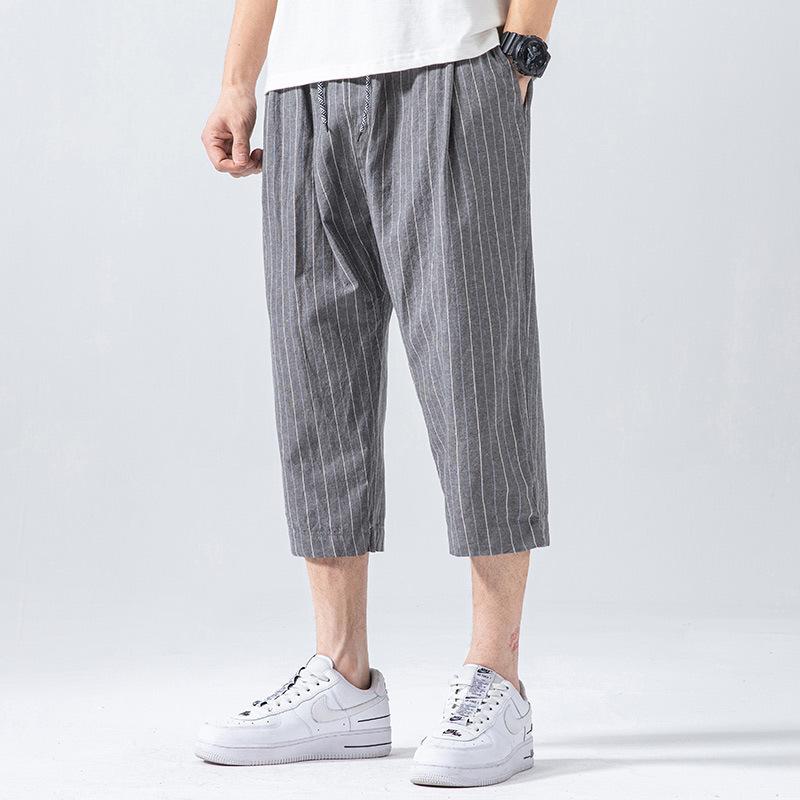 パンツ メンズ 麻 リネン ストレート 中国風 薄手 7分丈 夏物 イージーパンツ カジュアル 中若者 向け ウエストゴム ズボン デニム 浅グレー・カテゴリ: カジュアルパンツ・・パンツのタイプ: ストレート・パンツ丈: 7分丈・ウエスト: ミドルウエスト・ベルト: あり・フロント: 紐・厚さ: 薄手・柄: ストライプ・対象: 若者・素材: 麻・主な生地の組成: リネン75%.綿25%・適用シーン: カジュアル・裾: ストレート・ディテール: ポケット・伸縮性: 微ストレッチ・色: デニムブルー.ライトグレー・サイズ: S.M.L.XL.XXL・対象年齢: 成人・対象性別: 男性・生地: 麻・機能: イージーケア.高耐変色性