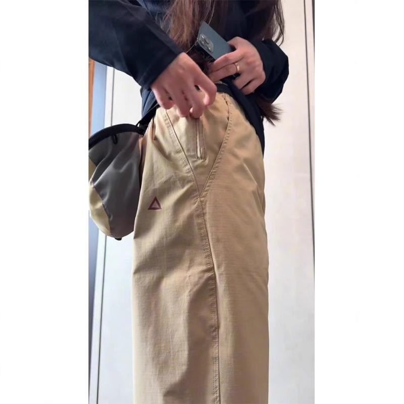 カジュアルパンツ 男性用 ワークパンツ 春秋 ズボン カーゴパンツ アウトドア 登山 ストレート ミリタリー ポリエステル 濃紺色 カーキ 黒・・対象: 若者・パンツ丈: フルレングス・パンツ型: ストレート・ウエスト: ミドルウエスト・ベルト: 無し・前立て: ボタン・・柄: グラデーション・素材: 綿・主な素材: ポリエステル繊維 80%・シーン: カジュアル・裾: ストレート・ディテール: ポケット・伸縮性: 微・色: ネイビー.カーキ.ブラック・サイズ: M.L.XL.2XL.3XL・対象年齢: 成人・性別: 男・カテゴリ: カジュアルパンツ