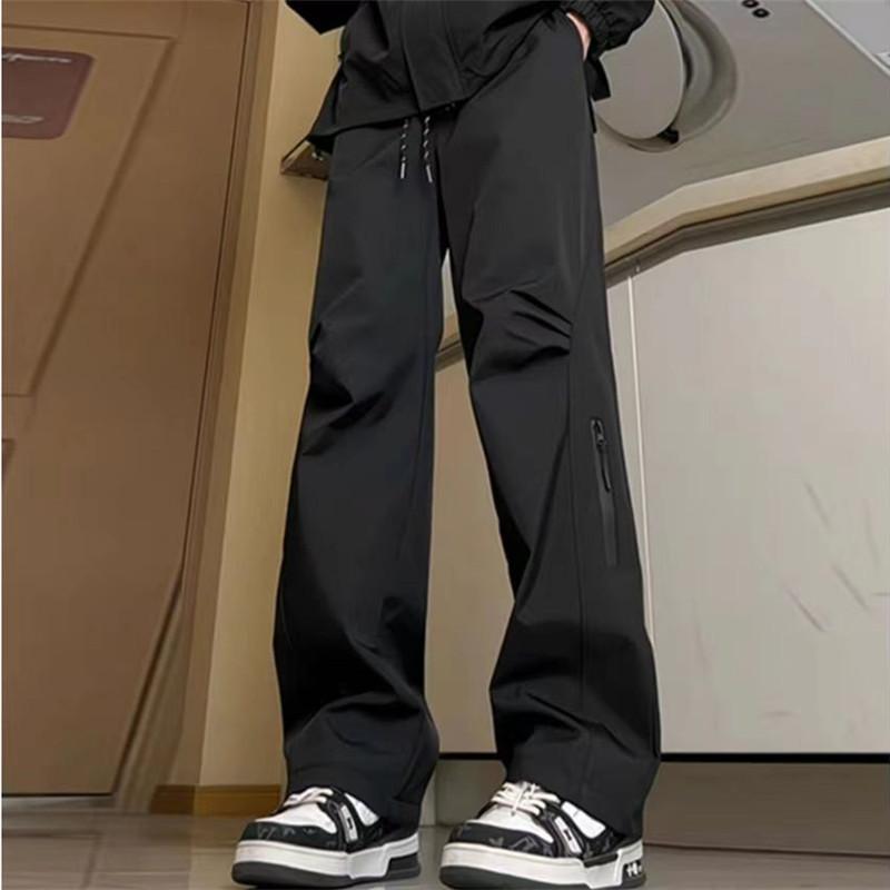 パンツ メンズ カーゴパンツ ワークパンツ アウトドア 登山パンツ ストレート ゆったり ルーズフィット イージーパンツ 無地 黒 ブラック グレー ポリエステル・スタイル: ストリート・対象: 若者・パンツの種類: カーゴパンツ・パンツ丈: フルレングス・股上: ミドルウエスト・前立て: ひも・・柄: 無地・誤差範囲: 1-2cm・主な生地素材: ポリエステル・生地素材混率: 95%・シーン: スポーツ・裾: ストレート・加工: 防しわ加工・ディテール: ジッパー・伸縮性: ややあり・生地: ポリエステル繊維・色: ブラック.グレー (通常.裏起毛)・サイズ: M.L.XL.2XL.3XL.4XL・対象年齢: 成人・性別: 男性・製品カテゴリ: カジュアルパンツ