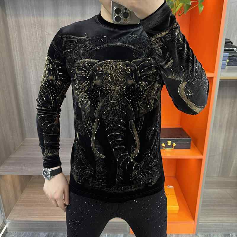 Tシャツ メンズ 長袖プルオーバー 金糸ベロア調 トレーナー 秋冬 スポーツ レジャー 普段使い トップス ポリエステル ブラック・商品カテゴリ: スウェット/トレーナー・スタイル: スポーツカジュアル・デザイン: プルオーバー・ネックライン: スタンドカラー・袖丈: 長袖・フード: なし・留め具: ジッパー・・素材: ポリエステル・素材構成: ポリエステル71-80%・柄: 無地・ディテール: ホットドリル・フィット: スリム・対象年齢: 成人・対象: 男性・袖のタイプ: レギュラー・重さ: 約250-300g・色: ブラック・サイズ: L, XL, 2XL, 3XL, 4XL, 5XL, 6XL