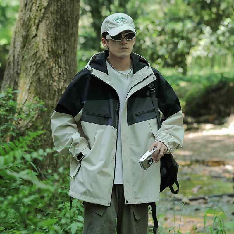 ジャケット メンズ アウトドア 撥水 防風 配色 切り替え フード付き ブルゾン ジャンパー 男性用 秋冬 黒 ブラック ベージュ系 キャンプ 登山 普段使い