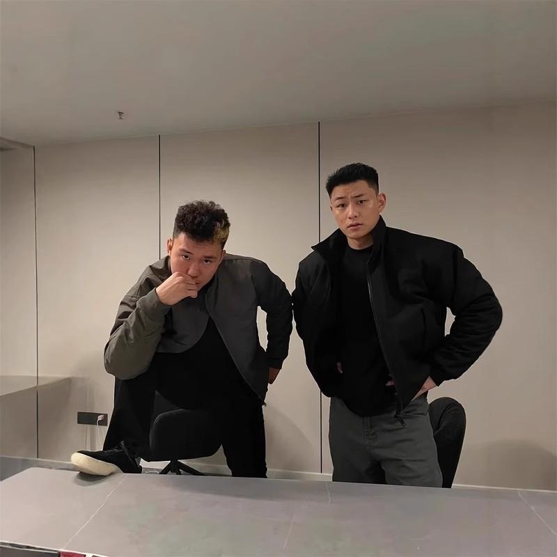 ジャケット メンズ 男性用 春秋 コーチジャケット レトロ 防風 アウター ワークジャケット スタジャン ブルゾン ブラック グレー