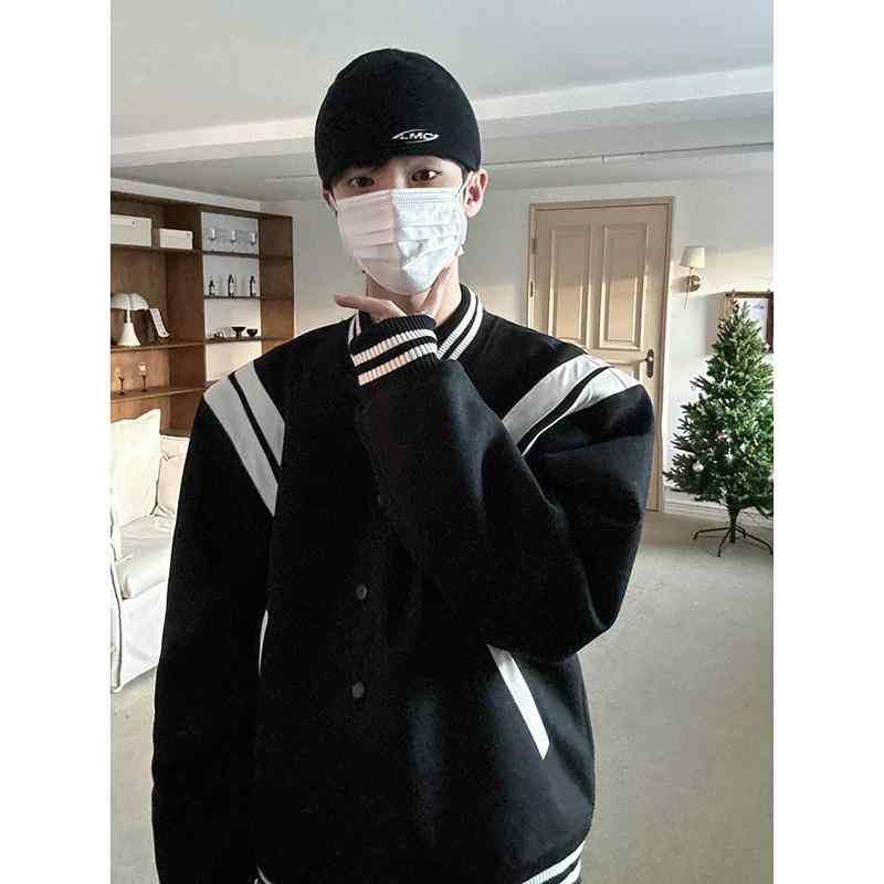 ジャケット 男性用 野球服 MA-1 ブルゾン 秋冬 接触冷感 伸縮性 切り替え 配色 ブラック系・商品カテゴリ: ジャケット・スタイル: ブリティッシュ・対象年齢: 24-35歳・襟の形: 襟付き・シルエット: ルーズ・前立て: ジッパー・フード: なし・・柄: 無地.配色・誤差範囲: 1-3cm・素材: 綿混紡・主な素材: ポリエステル繊維・裏地: ポリエステル繊維・裏地素材の割合: 50%・適用場面: カジュアル・デザイン: 配色・裾のデザイン: ラウンドヘム・加工: アイロン不要・着丈: ミドル丈・ポケット: シームポケット・着用方法: アウター・袖丈: 長袖・色: ブラック・サイズ: M, L, XL, 2XL, 3XL, 4XL・袖のタイプ: ドロップショルダー・対象: メンズ