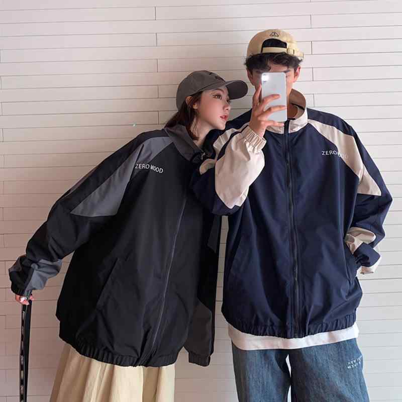 ジャケット メンズ 男性用 春秋 韓国 ストリート 切り替え 配色 オーバーサイズ ゆったり アウター トップス ブラック 紺・商品カテゴリ: ジャケット・素材機能: 防風・スタイル: 港風・対象年齢: 18-24歳・襟型: 立襟・フィット: ルーズ・前立て: ファスナー・フード: なし・・柄: 配色.プリント・対象: 青少年・生地: 化繊混紡・主な生地の組成: ポリエステル・裏地: ポリエステル・裏地の組成: ・適用場面: 日常・ディテール: プリント・裾のデザイン: ラウンド裾・加工: アイロン不要・着丈: レギュラー・ポケット: サイドシームポケット・着方: 羽織り・袖丈: 長袖・カラー: ブラック.ダークブルー・サイズ: M.L.XL.XXL.XXXL・袖型: レギュラー袖・対象性別: 男性