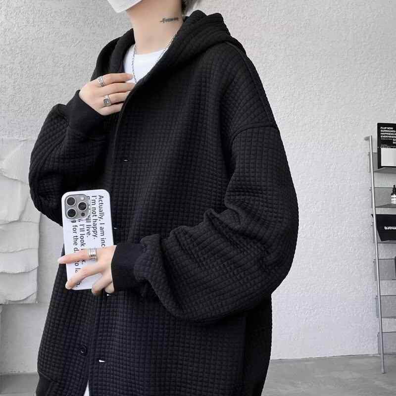 ジャケット 男性用 ワッフル 長袖 カーディガン ブルゾン 春秋服 レトロ 配色 トップス 普段使い ルーズフィット 青 黒 ベージュ ブラウン・カテゴリ: ジャケット・スタイル: スポーツ・ネックライン: 襟付き・フィット: ルーズ・前立て: シングルブレスト・フード: あり・・柄: 無地・素材: ワッフル.ポリエステル80%・対象年齢: 18-24歳.成人・対象: 青少年.男性・シーン: 日常・ディテール: 配色・裾: ラウンド・着丈: レギュラー・ポケット: 立体パッチポケット・着方: アウター・袖丈: 長袖・袖: レギュラー・カラー: ブルー.ブラック.アプリコット.ブラウン・サイズ: M.L.XL.XXL.XXXL