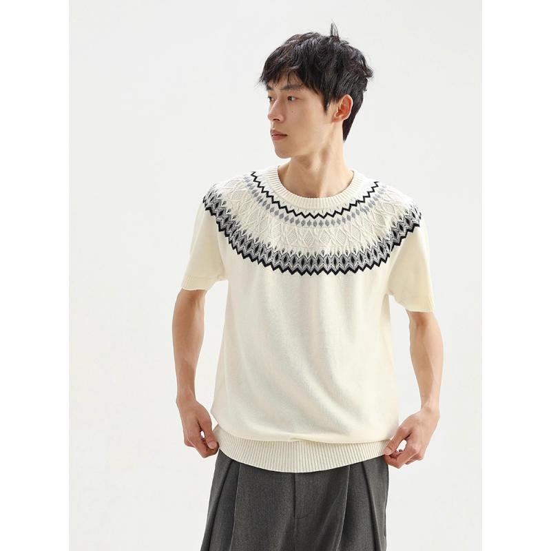 Tシャツ メンズ ニット フェアアイル柄 ラウンドネック プルオーバー 半袖 ポリエステル トップス 杏色・カテゴリ: Tシャツ・スタイル: 韓国・柄: 無地・主な素材: ポリエステル96%以上・対象: 青少年.成人.男性・タイプ: プルオーバー・ネックライン: ラウンドネック・袖丈: 半袖・・フィット: ルーズ・シーン: カジュアル・カラー: 杏色・サイズ展開: M.L.XL.XXL・重さ: 約200g