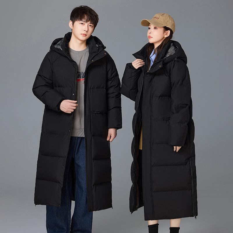 羽绒服 メンズ ロング丈 ダウンジャケット 冬季 厚手 立襟 纯色 防風 保温 アウタ— ゆったり 230g 20代 30代 ブラック グレー S ポリエステル・防寒レベル: 通常レベル（-20℃〜-5℃）・素材機能: 洗濯機洗い可.防風.抗寒.防钻绒・フィルパワー: 700・充填物: ホワイトダックダウン・ダウン含有量: 86%〜90%・スタイル: ベーシック・フィット: ルーズ・着丈: 長め（80cm超100cm以下）・襟型: スタンドカラー・フード: なし・フロント: ジッパー・厚さ: 厚手・柄: 無地・テイスト: シンプル・対象: 男性・誤差範囲: 1-3cm・ダウン量: 230g・対象年齢: 若者・裏地素材: ポリエステル・裏地素材混率: ・表地: ポリエステル・表地混率: ・適用場面: カジュアル・カラー: ブラック.ライトグレー・サイズ: S（推奨45-55kg）・機能: -・工艺: なし・デザイン: 多ポケット・カテゴリ: ダウンジャケット