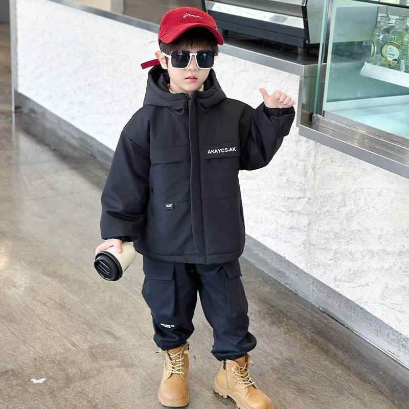子供用アウター 子供用ジャケット キッズ ボーイズ 裏起毛 防寒 秋冬 フード付き 中綿 厚手 男の子 冬服 パーカー 90cm 100cm 110cm 120cm 130cm 140cm 150cm