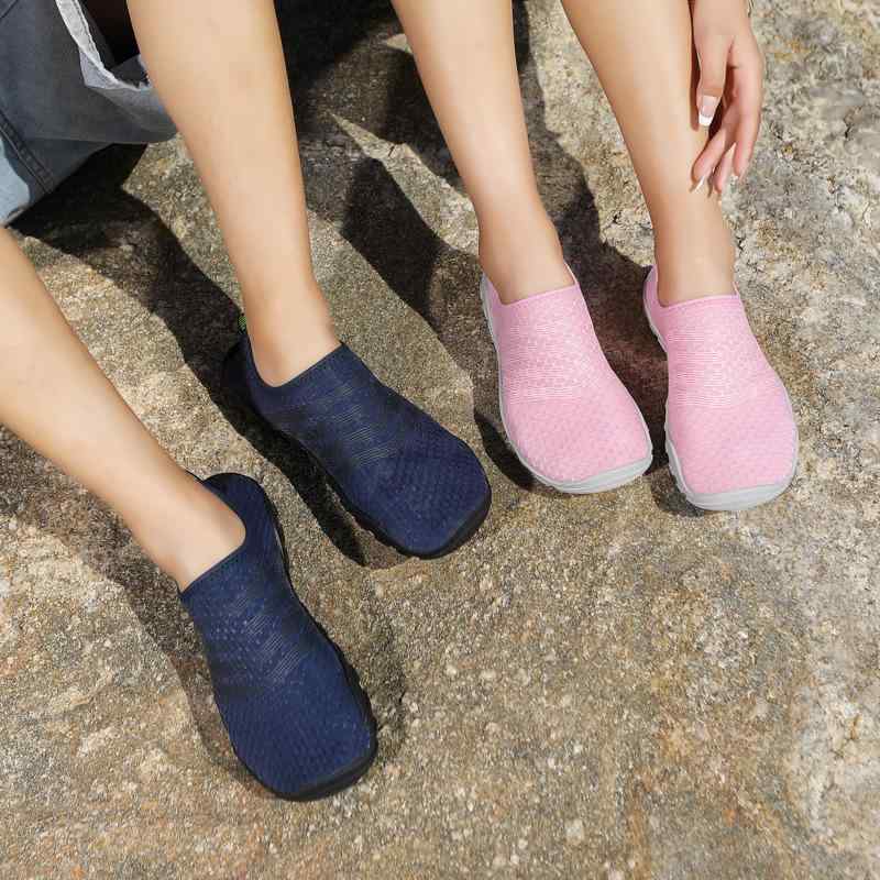 サンダル レディース メンズ 兼用 ビーチサンダル ウォーターシューズ 速乾性 滑り止め 衝撃吸収 排水性 グリップ性 軽量 春夏秋 アウトドア 海水浴 川遊び