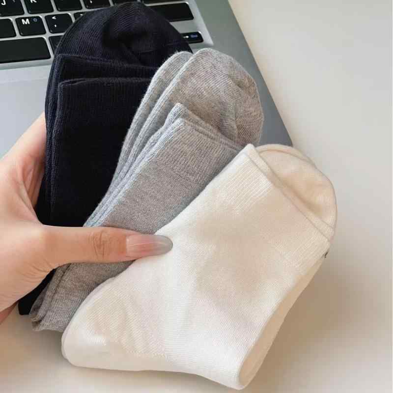靴下 男性用 防臭 ソックス 薄手 黒 白 グレー 中筒丈 吸汗 学生 スポーツ リブ