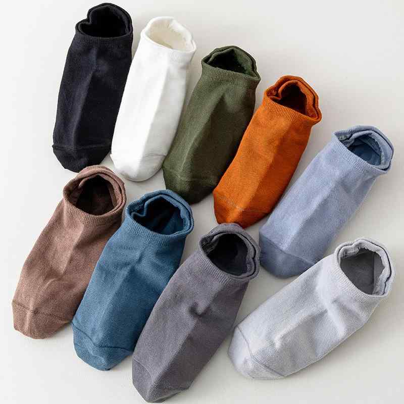 靴下 メンズ 男性用 ショートソックス 綿 浅履き スニーカーソックス 防臭 吸汗 シンプル 無地 黒 白 5足組 4シーズン