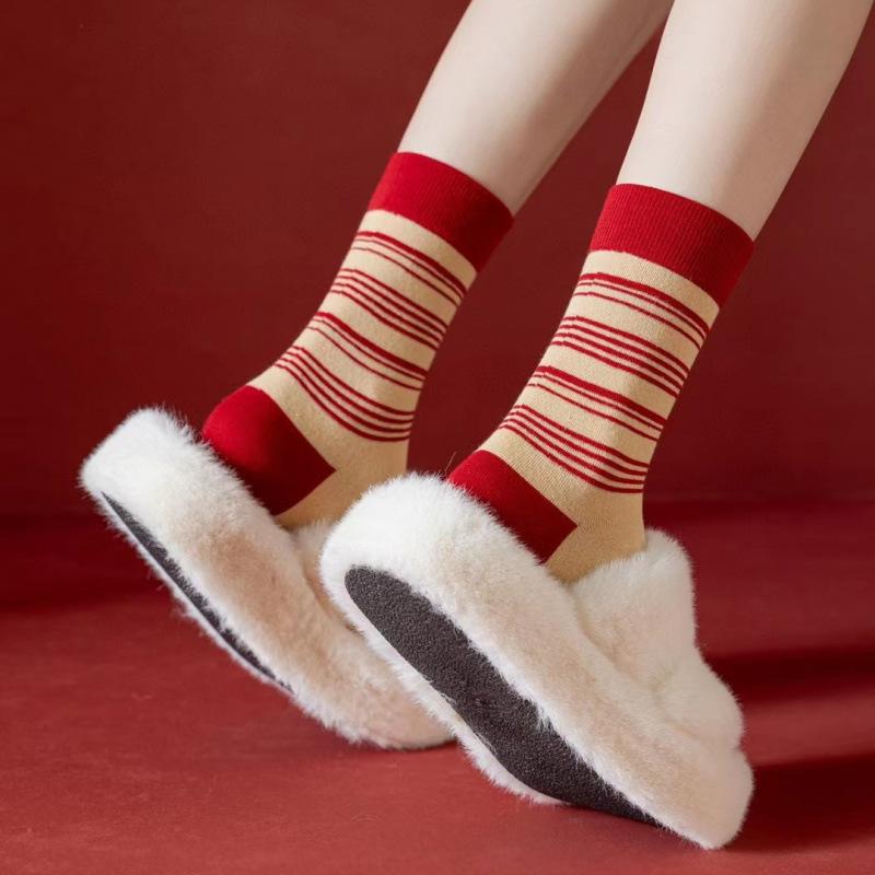 靴下 レディース ソックス 中筒丈 再生繊維 秋冬 ギフト 幸運 かわいい カジュアル 普段使い レッド ピンク系