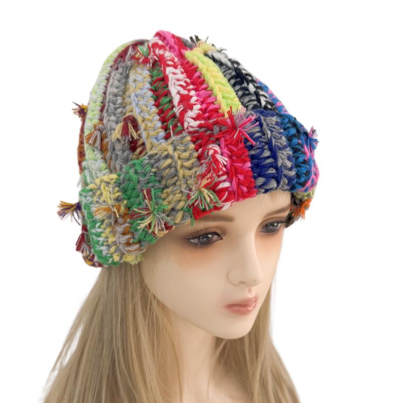 ニット帽 秋冬 ニット帽子 ポンポン付き タッセル付き 配色 小顔効果 あったか ブラック ホワイト カラー