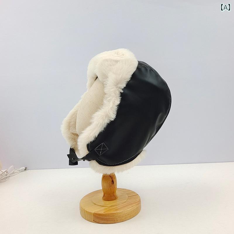 LINEAR shopの帽子 レディース 防寒 PUレザー フライトキャップ 秋冬 裏起毛 雷鋒帽 スキー スノボ 耳あて付き バイク 自転車 アウトドア ブラック 紺 カーキ コーヒー｜アングル2