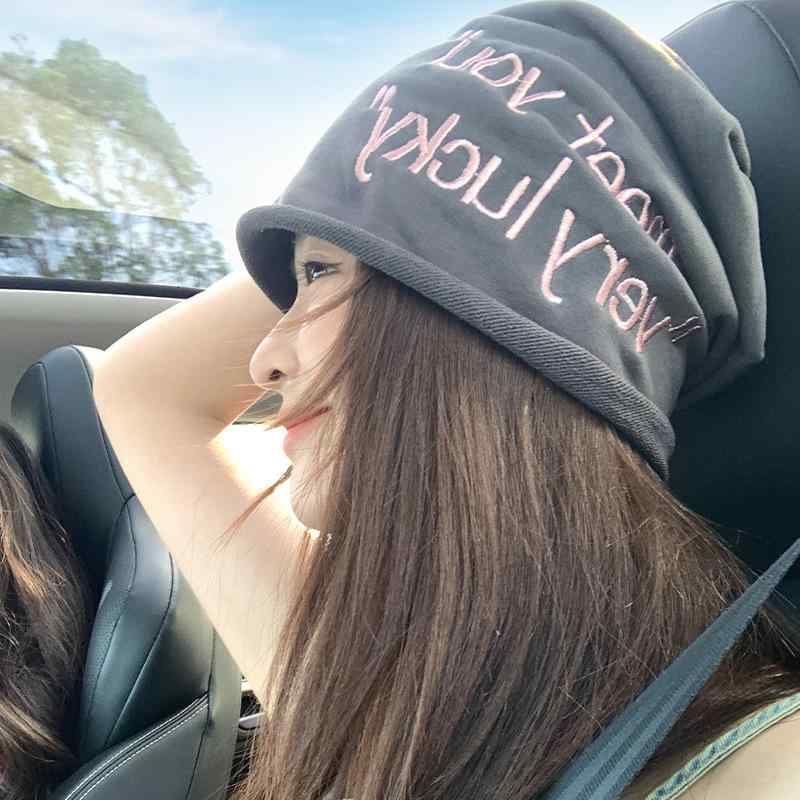ニット帽 薄手 春秋用 男女兼用 日焼け防止 帽子 ビーニー 接触冷感 伸縮性 グレー/ベージュ/ピンク系/ブラック・カテゴリ: ニット帽・流行要素: 英字・色: グレー, オフホワイト, ピンク, ブラック・サイズ: フリー・機能: 保温・素材: 綿・スタイル: カジュアル, スイート・帽子のタイプ: 丸型・つばのタイプ: なし・加工: プリント