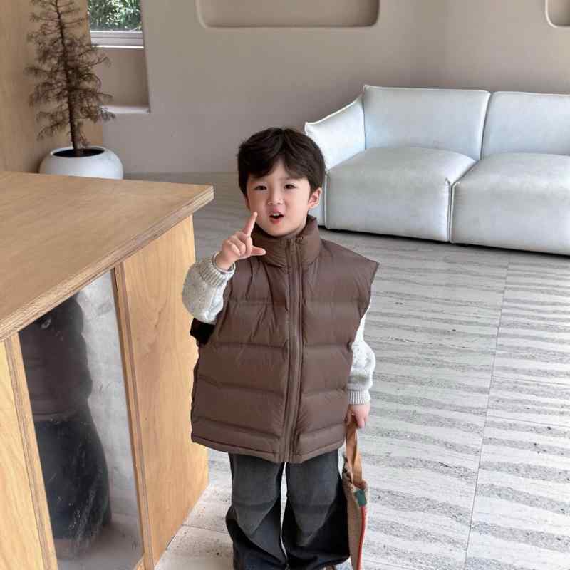 子供服 ダウンベスト キッズ 男女兼用 90%ダウン 立ち襟 薄手 アウター 秋冬 スポーツ 普段使い 部屋着..