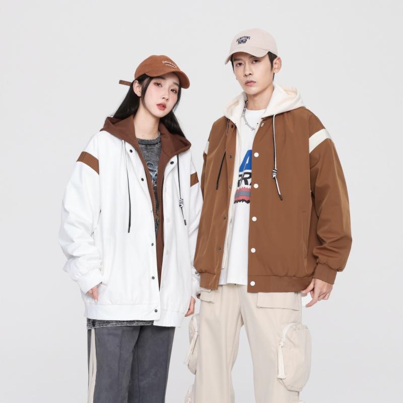 ジャケット 男性用 ブルゾン 春物 韓国 おしゃれ カジュアル 無地 ポリエステル ホワイト ブラック コーヒー リブ・カテゴリ: ジャケット・スタイル: 韓国版・対象年齢: 24-35歳・襟: ノーカラー.フード付き・シルエット: ルーズ・前立て: シングルブレスト・・柄: 無地・素材: ポリエステル・裏地: ポリエステル・対象: 若者・シーン: カジュアル・ディテール: リブ裾・裾: ストレート・袖丈: 長袖・袖: 通常袖・着丈: レギュラー・ポケット: シームポケット・着方: アウター・色: 白.黒.コーヒー色・サイズ: M.L.XL.2XL.3XL