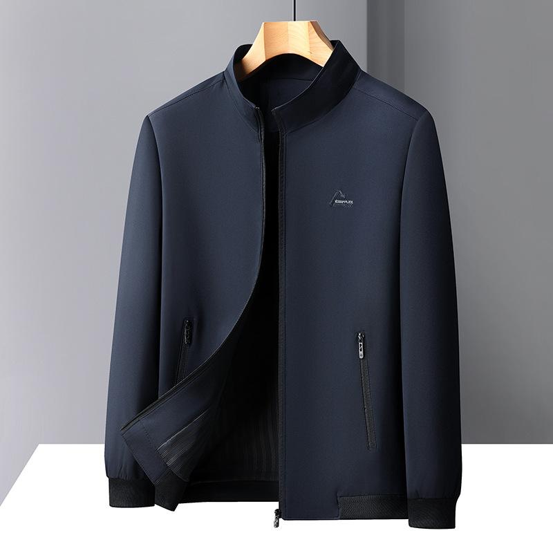 ジャケット メンズ 男性用 紳士服 アウター ブルゾン スタンドカラー 無地 ポリエステル 春秋 薄手 軽量 普段使い 部屋着 ブラック ネイビー・商品カテゴリ: ジャケット・スタイル: ベーシック・対象: 男性・ネックライン: スタンドカラー・フィット: ルーズ・フロント: ジッパー・フード: なし・・柄: 無地・素材: 化繊混紡・メイン素材: ポリエステル・裏地: ポリエステル・シーン: カジュアル・ディテール: リブ裾・裾形状: ストレート・袖丈: 長袖・着丈: レギュラー・ポケット: サイドポケット・着用方法: アウター・色: ブラック.ダークブルー.エビ色・サイズ: L.XL.XXL.XXXL.XXXXL・袖タイプ: レギュラー・対象年齢: 成人・対象性別: 男性・素材機能: 通気性.耐摩耗性.高耐光性