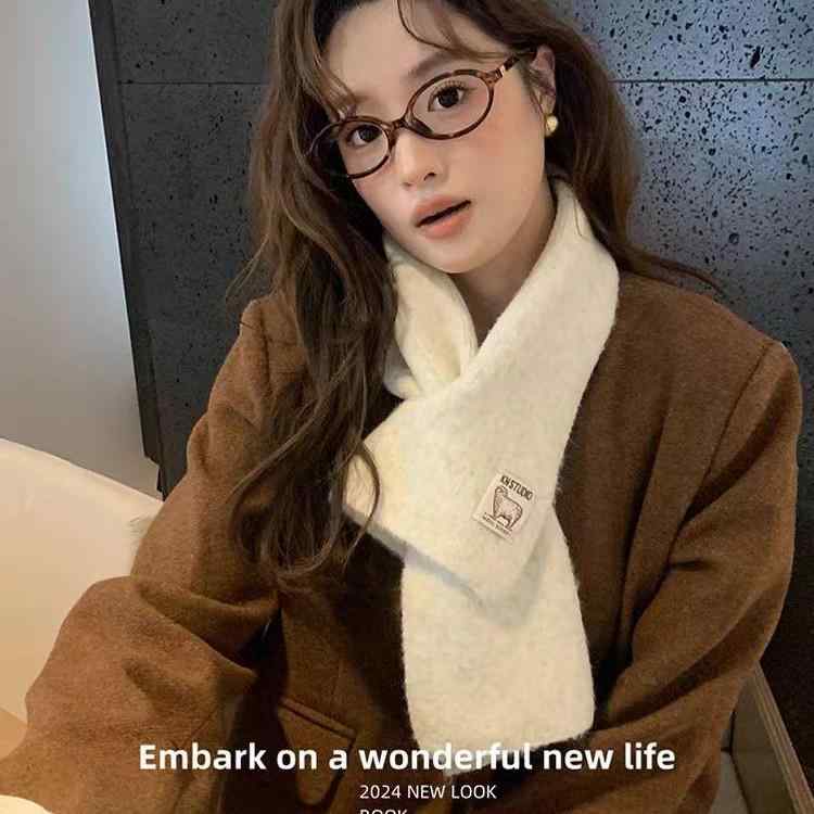 ネックウォーマー 男女兼用 アルパカ混紡 保温性 グレー 白 赤 緑 秋冬 シンプル 普段使い