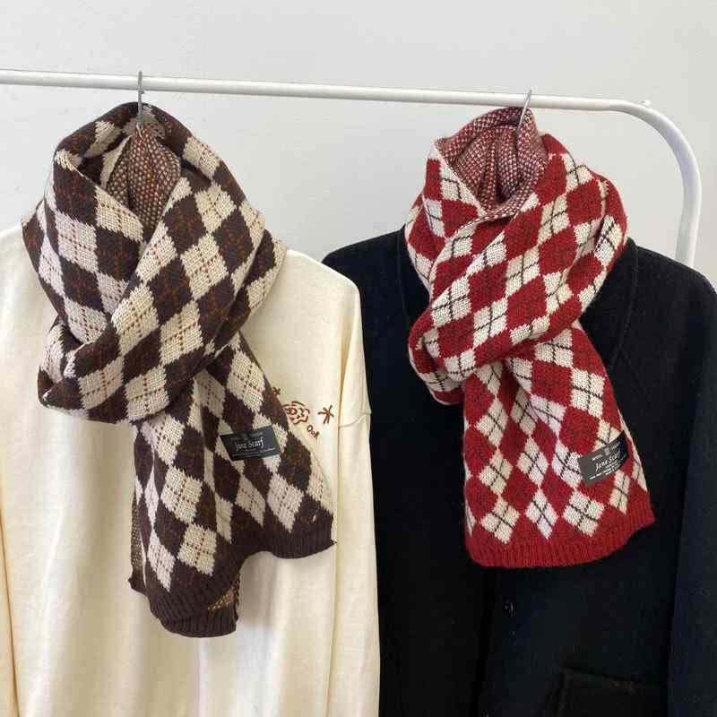 マフラー レディース 秋冬 韓国 クリスマス 菱形柄 ニット 学生 カップル あったか 防寒 赤 ブラウン ベージュ(x2)