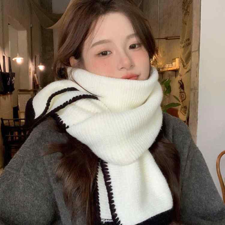 マフラー レディース 秋冬 韓国 厚手 ショール 暖かい ニット ネックウォーマー メンズ 白 黒・カテゴリ: ニット・編み方: 平織り・機能: 保温・長さ: 普通丈・色: ホワイト, ブラック・スタイル: スウィート, シャネ, 森ガール・生地: ニット・加工: 刺繍・流行要素: なし