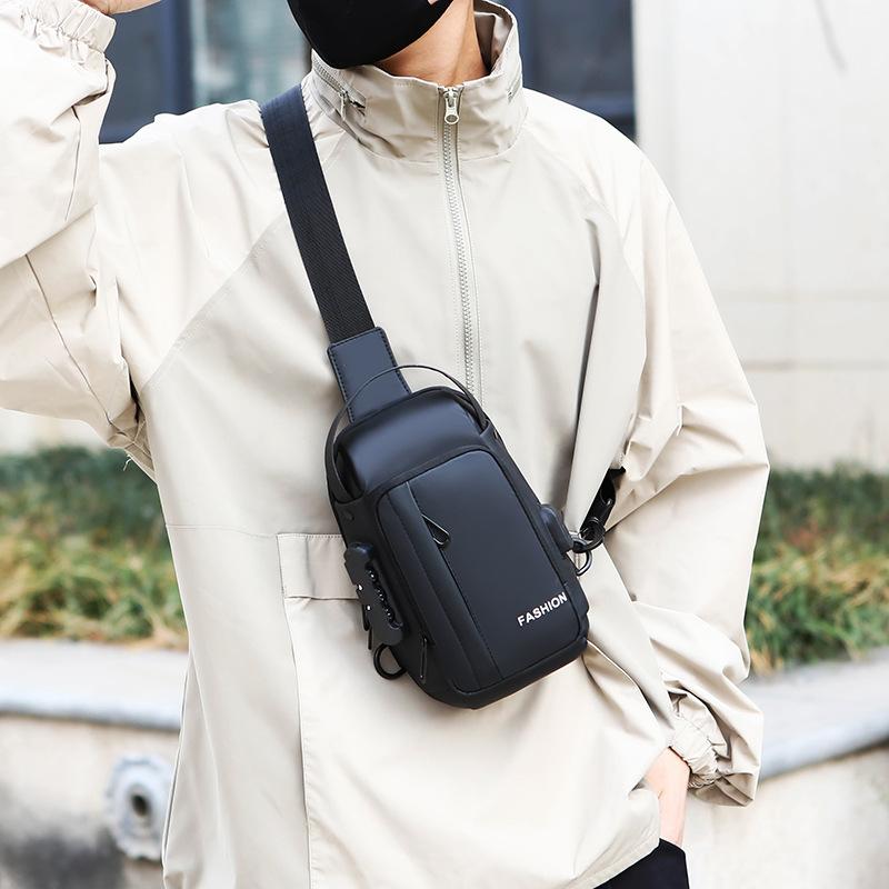 ボディバッグ 男性用 紳士 ショルダーバッグ 斜めがけ 大容量 撥水 無地 シンプル カジュアル 旅行 8インチタブレット