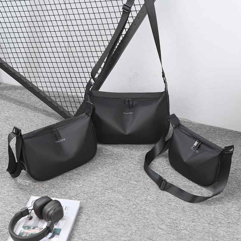 ショルダーバッグ メンズ 男性用 オックスフォード 大容量 防水 斜めがけ 鞄 カバン カジュアル 旅行 通勤 ブラック グレー カーキ