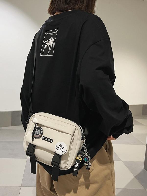ショルダーバッグ 男性用 帆布 ミニ 斜め掛け 風 日常使い スマホ 零钱入れ 幾何学模様 ブラック・スタイル: ストリート・素材: キャンバス・裏地: ナイロン・柄: 幾何学模様・カラー: ブラック.ホワイト.グレー.ブルー.レッド.カーキ (掛件あり/なし)・コンピュータ収納サイズ: 20.32cm・シーン: デイリー・機能: ・対象: メンズ・カテゴリ: メンズショルダーバッグ・流行要素: ロック