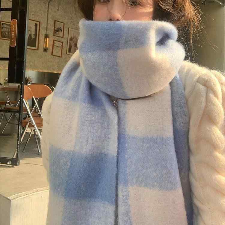 マフラー レディース メンズ ユニセックス モヘアタッチ チェック柄 あったか 秋冬 ブルー系・編み方: 経編・流行の要素: ライン・機能: 保温・タイプ: 普通・カラー: 海馬毛の青白格子・素材: ポリエステル.アクリル・スタイル: 小清新・サイズ: 40-220・柄: 幾何学模様