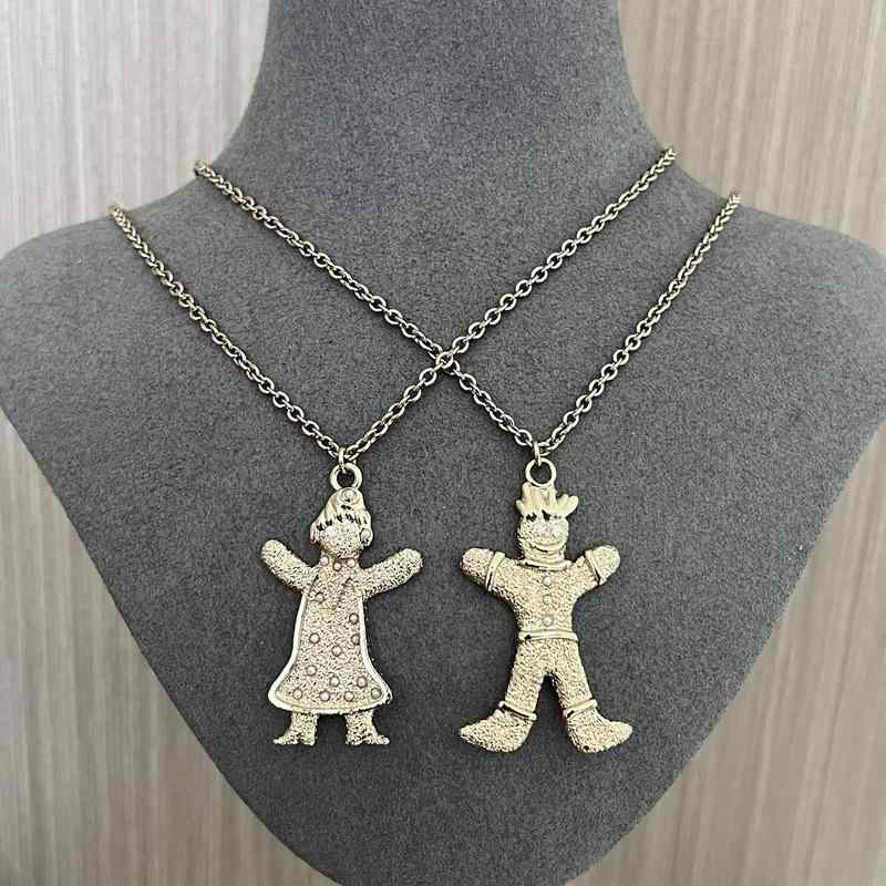ネックレス 男女兼用 ジンジャーブレッドマン ボーイ ガール 銅メッキ 亜金 レトロ 肌理調 フェイクパ..