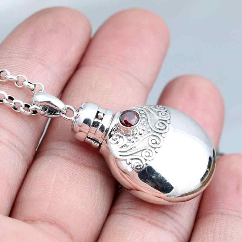 ネックレス メンズ 男性用 幾何学模様 シルバー ペンダント 銅製 電気メッキ加工 レトロ アンティーク風 ボトル 花柄