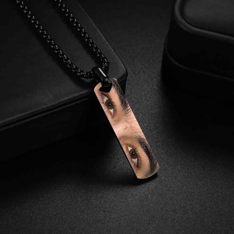 ネックレス メンズ 男性用 ステンレス鋼製 ペンダント 光沢 幾何学模様 写真プリント 黒白刻印 ボーイフレンドスタイル