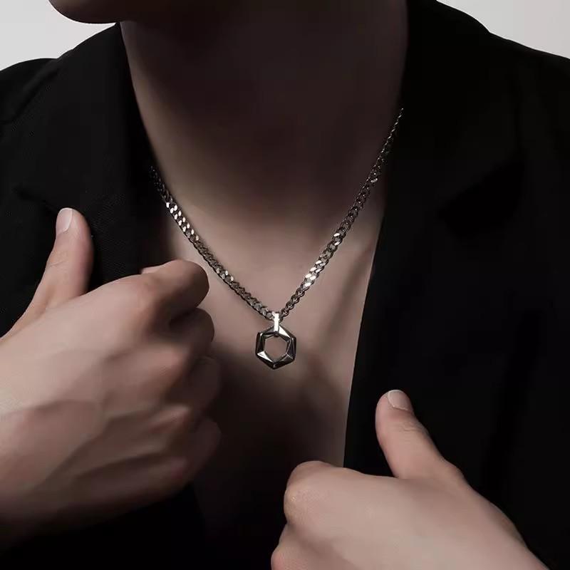 ネックレス メンズ チタン鋼 幾何学模様 ペンダント チョーカー 男性用 レディース アクセサリー スティールカラー 清潔感