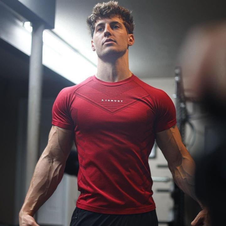 Tシャツ 男性用 トレーニングウェア スポーツウェア 半袖 高弾性 吸湿速乾 ランニ...