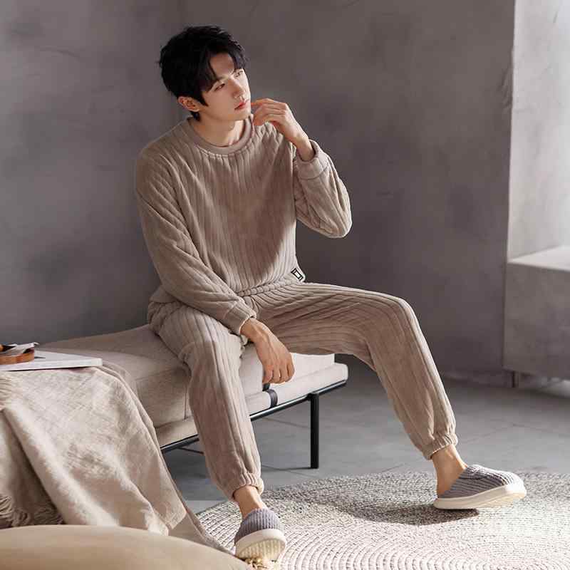パジャマ メンズ 男性用 冬用 珊瑚フリース 厚手 保温 ラウンドネック プルオーバー フランネル 部屋着 上下セット 長袖 長ズボン ポリエステル 繊維 あったか リラックス ウェア 暖か 秋冬
