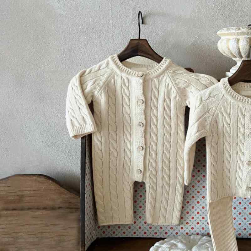 ベビー服 秋冬物 ニット ロンパース 男の子 女の子 コットン 長袖 ジャンプスーツ カバーオール ベビーウェア 帽子付き クリーム色 杏色 コーヒー色 66cm 73cm 80cm 90cm