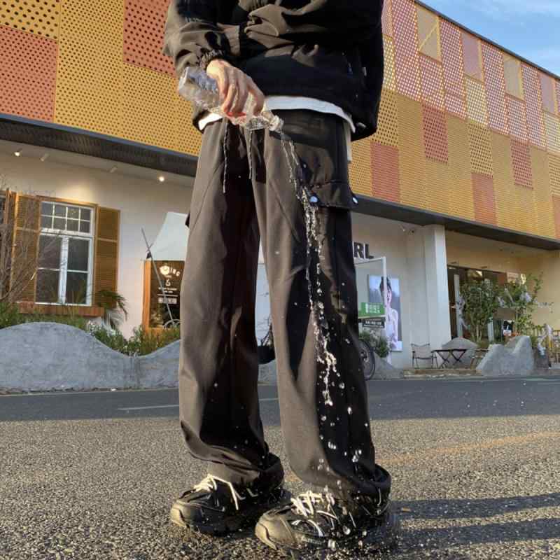 パンツ メンズ アウトドア 登山パンツ 防撥水 ストレート 裏起毛 あったか カジュアルパンツ カーゴパンツ スポーツ 秋冬 ブラック・カテゴリ: カジュアルパンツ・スタイル: スポーツ・パンツの長さ: 長ズボン・ウエストタイプ: ミドルウエスト・ベルト: なし・パンツ前立て: ひも・厚さ: 裏起毛・柄: 無地・誤差範囲: 1-3cm・対象: 青少年・生地: 化学繊維混紡・主な生地の組成: ポリエステル 95%・適用シーン: 日常・裾のスタイル: ストレート・ディテール: ステッチ・伸縮性: なし・色: 黒（裏起毛）.黒（通常）・サイズ: M.L.XL.2XL.3XL.4XL.5XL・対象年齢: 成人・対象性別: 男性・商品カテゴリ: カジュアルパンツ・パンツのタイプ: ストレート