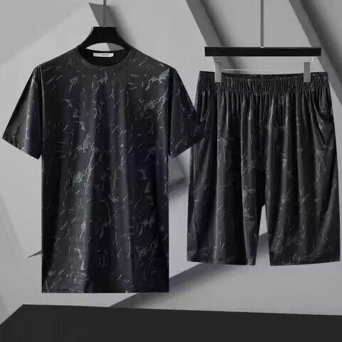 セットアップ メンズ 接触冷感 Tシャツ ハーフパンツ 男性用 部屋着 ルームウェア スポーツウェア 上下セット ポリエステル ブラック・商品カテゴリ: メンズカジュアルセットアップ・スタイル: スポーツ・・パンツ丈: 5分丈/ハーフパンツ・トップススタイル: Tシャツ・袖丈: 半袖・フード: なし・対象年齢: 18-24歳・生地: 化学繊維混紡・メイン素材: ポリエステル・シーン: スポーツ・カラー: ブラック（Tシャツ+パンツセット.タンクトップ+パンツセット）・サイズ: M(40-50kg), L(50-60kg), XL(60-65kg), 2XL(70-75kg), 3XL(75-80kg), 4XL(80-85kg), 5XL(90-100kg)