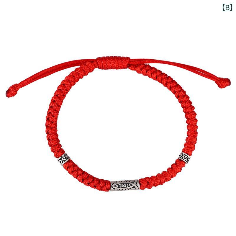 メンズ レディース 刺繍 春季の.凹凸感のあるエンブロイダリーが印象的な.ウエストマークできちんとしたAラインのワンピースです。