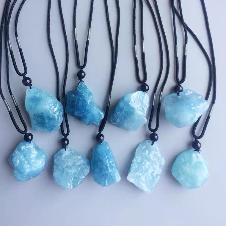ネックレス レディース メンズ 石 アクアマリン ペンダント 氷種 ブルー 水晶 しずく型 ドロップ 幸運のお守り ドロップ 宝石 ジュエリー(x2)