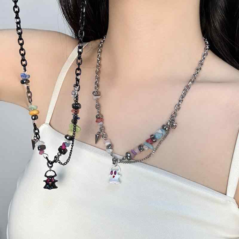 ネックレス メンズ レディース 白 黒 幽霊 モンスター メタル チェーン 切り替え 豪華 個性 的 鎖骨 ネックレス チタン鋼 電気メッキ ユニ セックス アクセサリー