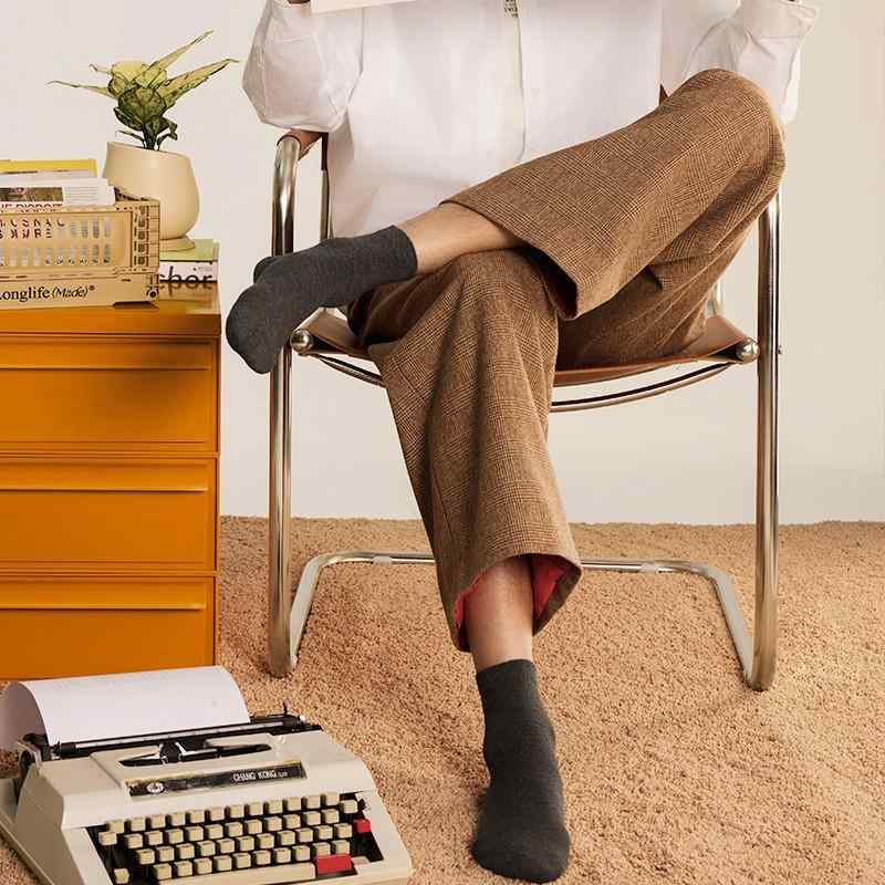 靴下 メンズ 男性用 ビジネス ソックス 中筒丈 リブ編み 無地 防臭 吸汗 通気 紳士用 オールシーズン 黒 ブラック 系