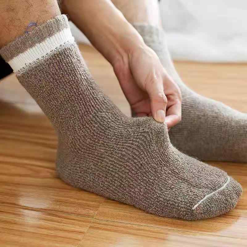 靴下 レディース メンズ 秋冬 厚手 裏起毛 あったか ウール パイルソックス ミドル丈 カジュアル 無地 黒 グレー コーヒー