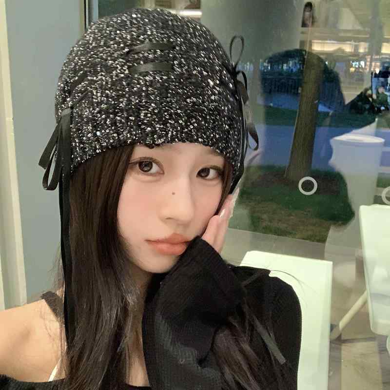 ニット帽 レディース 秋冬 小顔効果 防寒 暖かい 帽子 ビーニー パール バタフライ かわいい おしゃれ ブラック・製品カテゴリ: ニット帽・適合シーズン: 春秋・帽子の種類: ラウンドトップ・つばの形状: つばなし・カラー: ブラック,...