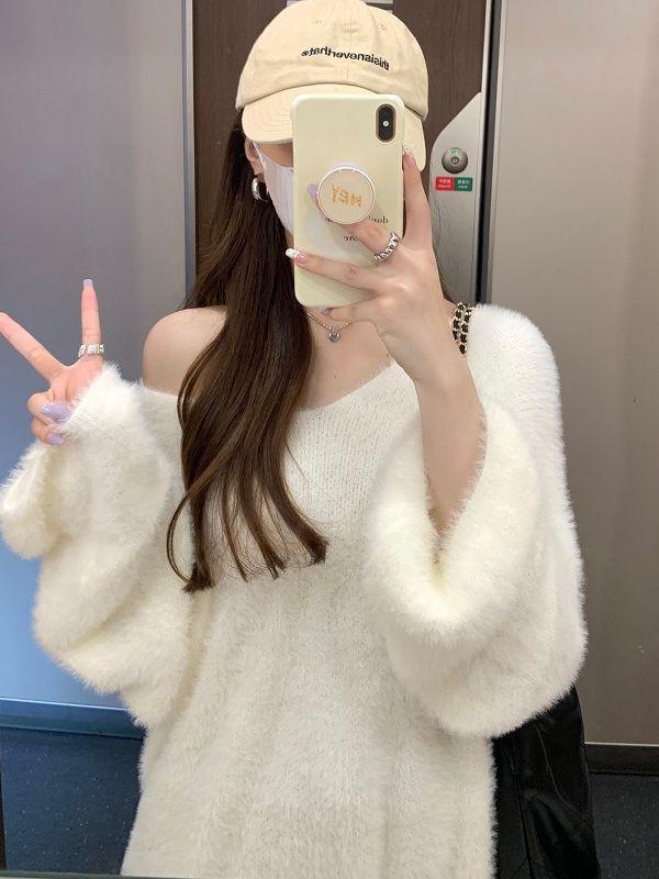 ニット レディース 長袖 肩出し トップス 秋冬 プルオーバー ゆったり チュニック丈 ラウンドネック 無地 ポリエステル かわいい ガーリー フェミニン デート