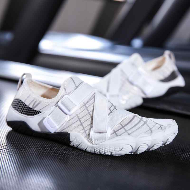 Shoes - トレーニングシューズ レディース メンズ 軽量 柔軟 室内 筋トレ 跳躍 ヨガ 体育館 ジム ランニング ウォーキング スポーツ ローカット スリッポン 白 黒