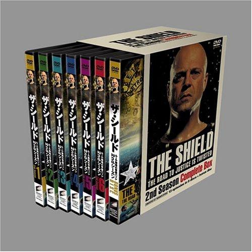 【中古】ザ・シールド ルール無用の警察バッジ 2ndシーズン コンプリート ボックス [DVD]