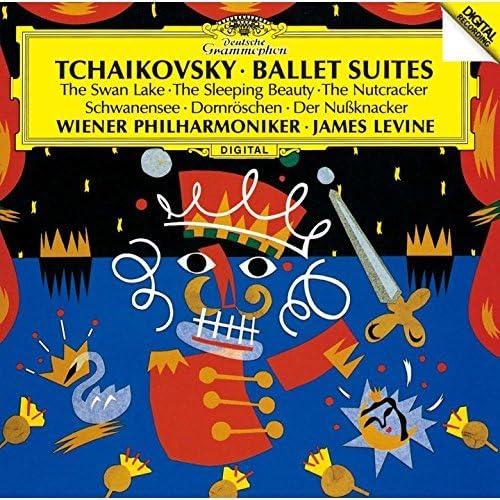 チャイコフスキー:3大バレエ組曲(SHM-CD)【 ご注文確定のタイミングについて 】 商品は他サイトでも販売しているため、在庫反映にタイムラグが生じる場合がございます。入れ違いで完売となった際は、速やかにメールでご連絡の上、キャンセルのお手続きをさせていただきます。 【 ご購入前の確認事項 】お届けする商品は、画像と全く同一の状態ではない場合がございます。 中古品のため、以下の点が含まれる可能性がございますが、動作に影響はございません。　 1. 微細なキズ、汚れ　 2. 経年劣化による変色や使用感 製品の性質をご了承の上、ご注文をお願いいたします。【 初期不良への対応ガイド 】商品到着後、まずは動作や状態のご確認をお願いします。初期不良に関しては、商品が到着後3日以内まで保証いたします。 1. 連絡先： 購入履歴内「ショップへ問い合わせ」よりご連絡ください。 2. 交換： 代わりの品がある場合は、最短で発送いたします。 3. 返金： 代替品がご用意できない場合に限り、キャンセル（全額返金）処理をさせていただきます。【 ご購入前にご確認ください：付属品について 】中古品の特性上、お届けする内容は以下の通りとなります。◯ 付属するもの： 本体の動作に必要最低限のパーツ（電源ケーブル等）× 付属しないもの： 外箱、取扱説明書、ドライバCD、その他限定特典△ 保証対象外： 封入されているダウンロードコードやシリアル番号（使用不可とお考えください）※商品名に「特典付」とあっても、中古品のため欠品している場合がございます。正確な内容を確認したい場合は、ご購入前に「ショップへ問い合わせ」よりお気軽にご質問ください。【 海外版ソフトのご注意点 】 「輸入版」「海外版」と記載のあるソフトは、日本版の本体では起動しない場合がございます。 1. 対応確認： ご使用のゲーム機で動作するか、必ず事前にお調べください。 2. メーカー保証： 日本国内のメーカーサポートは受けられません。 3. 返品・交換： 互換性がないことによる動作不良は、返品の対象外となります。