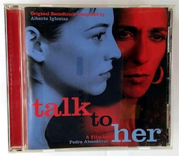 トーク・トゥ・ハー オリジナルサウンドトラック【 ご注文確定のタイミングについて 】 商品は他サイトでも販売しているため、在庫反映にタイムラグが生じる場合がございます。入れ違いで完売となった際は、速やかにメールでご連絡の上、キャンセルのお手続きをさせていただきます。 【 ご購入前の確認事項 】お届けする商品は、画像と全く同一の状態ではない場合がございます。 中古品のため、以下の点が含まれる可能性がございますが、動作に影響はございません。　 1. 微細なキズ、汚れ　 2. 経年劣化による変色や使用感 製品の性質をご了承の上、ご注文をお願いいたします。【 初期不良への対応ガイド 】商品到着後、まずは動作や状態のご確認をお願いします。初期不良に関しては、商品が到着後3日以内まで保証いたします。 1. 連絡先： 購入履歴内「ショップへ問い合わせ」よりご連絡ください。 2. 交換： 代わりの品がある場合は、最短で発送いたします。 3. 返金： 代替品がご用意できない場合に限り、キャンセル（全額返金）処理をさせていただきます。【 ご購入前にご確認ください：付属品について 】中古品の特性上、お届けする内容は以下の通りとなります。◯ 付属するもの： 本体の動作に必要最低限のパーツ（電源ケーブル等）× 付属しないもの： 外箱、取扱説明書、ドライバCD、その他限定特典△ 保証対象外： 封入されているダウンロードコードやシリアル番号（使用不可とお考えください）※商品名に「特典付」とあっても、中古品のため欠品している場合がございます。正確な内容を確認したい場合は、ご購入前に「ショップへ問い合わせ」よりお気軽にご質問ください。【 海外版ソフトのご注意点 】 「輸入版」「海外版」と記載のあるソフトは、日本版の本体では起動しない場合がございます。 1. 対応確認： ご使用のゲーム機で動作するか、必ず事前にお調べください。 2. メーカー保証： 日本国内のメーカーサポートは受けられません。 3. 返品・交換： 互換性がないことによる動作不良は、返品の対象外となります。